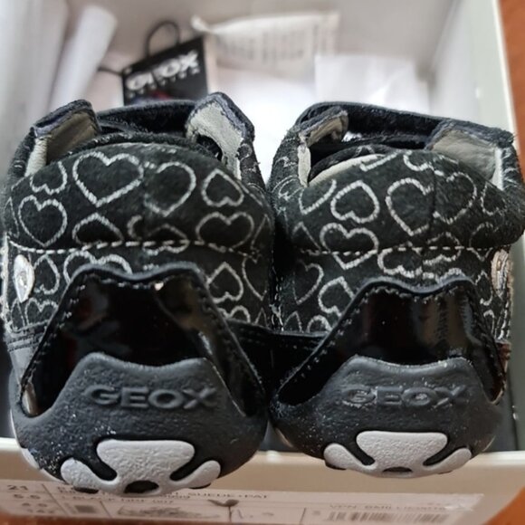 Geox Kids Toddler Millie Sneaker - Picture 8 of 9